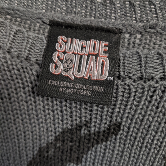 Suicide Squad Logo Distressed Sweater - Picture 3 of 4